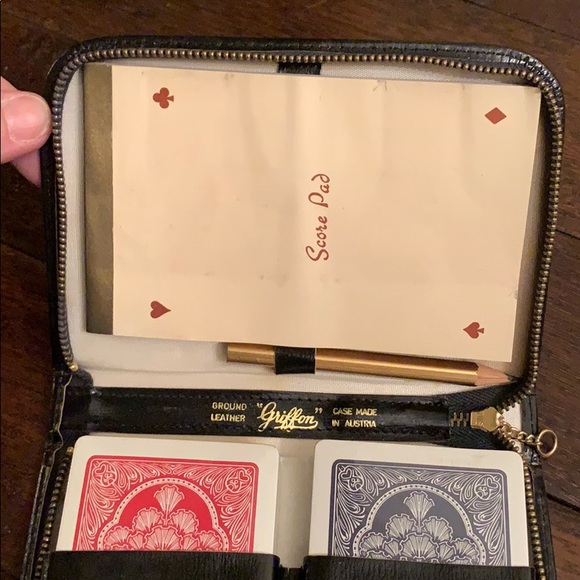 Vintage Griffon Leather Zip Case for Playing cards - Picture 8 of 14